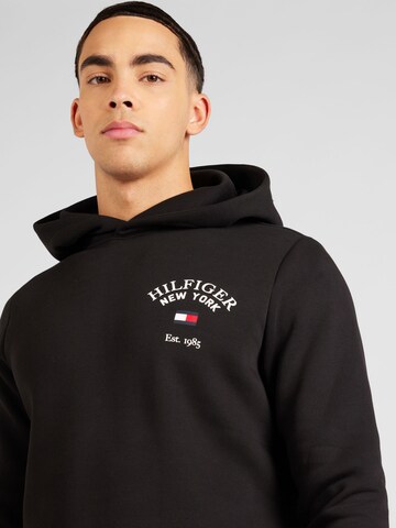 TOMMY HILFIGER Sweatshirt 'Arched Varsity' in Black