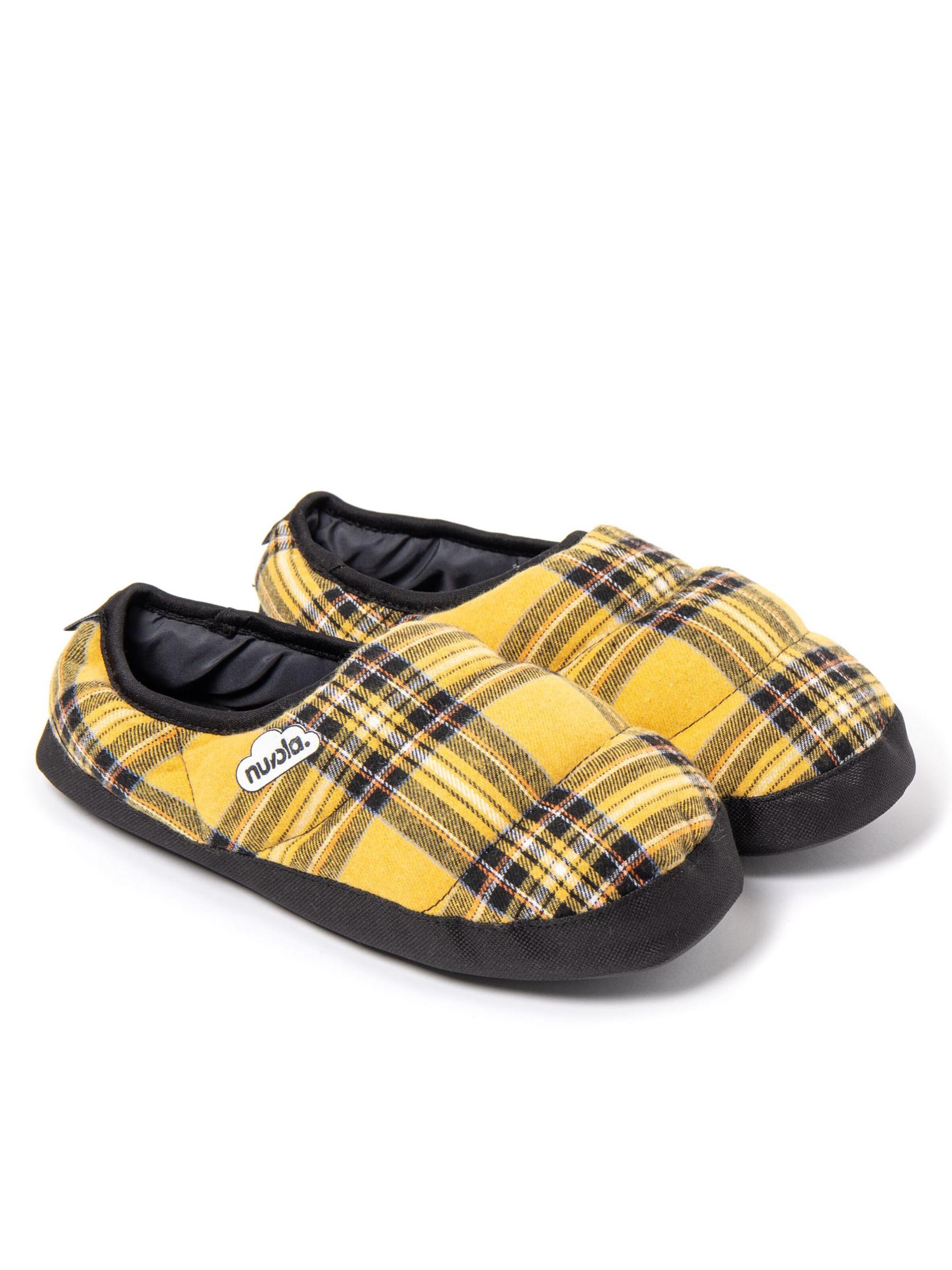Nuvola. Huisschoenen 'Classic Scotland' in Geel