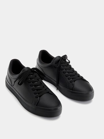 Pull&Bear Sneakers laag in Zwart