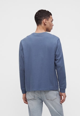 Tricou de la Calvin Klein Jeans pe albastru: spate