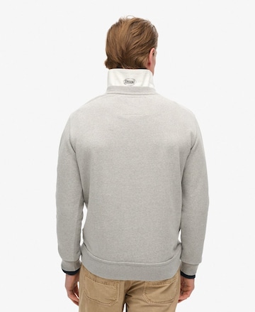 Sweat-shirt Superdry en gris