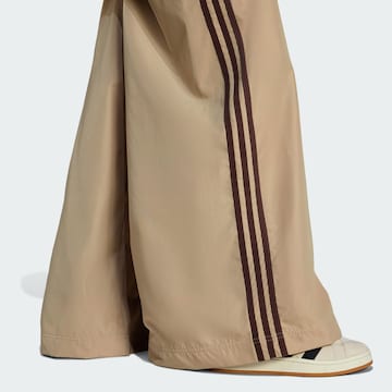 ADIDAS ORIGINALS Wide Leg Hose 'Firebird Adilenium' in Beige