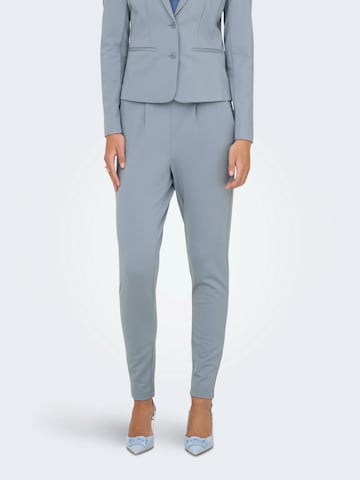 ONLY Слим Брюки со складками 'Poptrash' в Синий: спереди