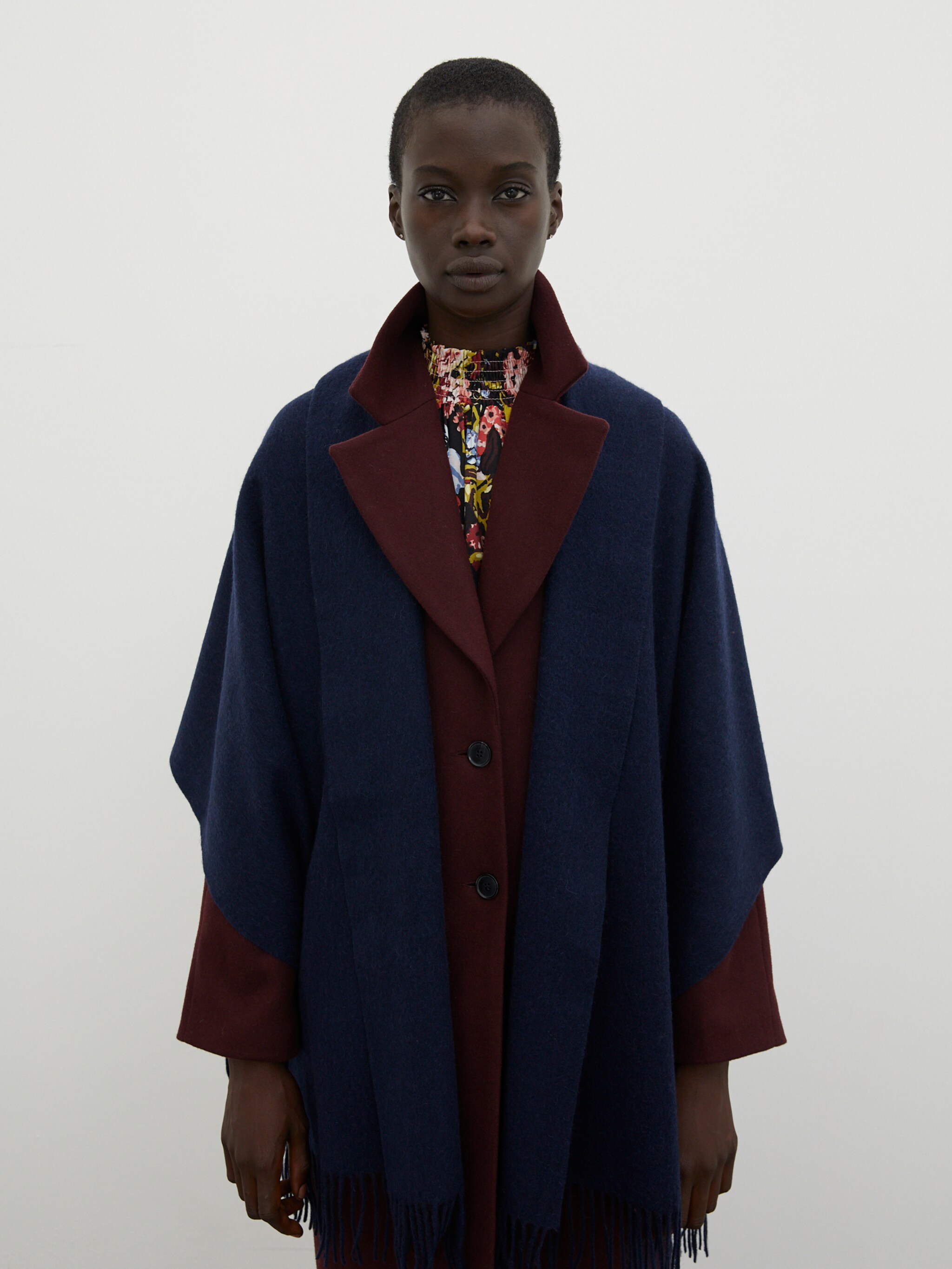 EDITED Produits Écharpe 'Esma' bleu marine