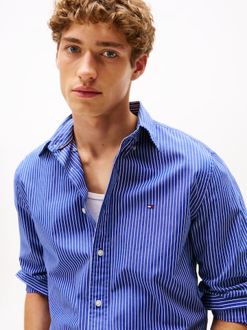 mėlyna TOMMY HILFIGER Standartinis modelis Marškiniai