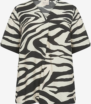 Wasabi Concept Pusero 'Luana' värissä musta: etupuoli