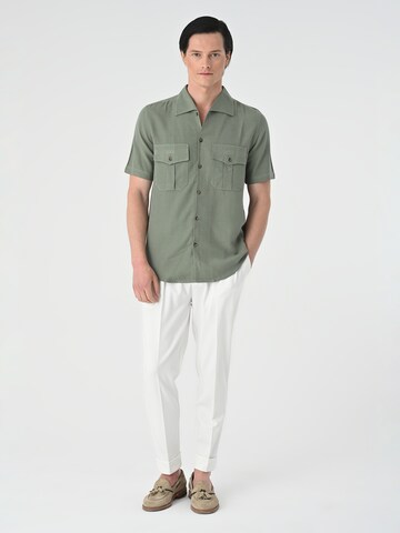 Coupe regular Chemise Antioch en vert