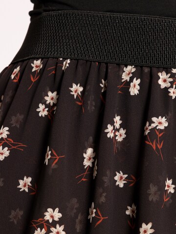 SASSYCLASSY Skirt in Black