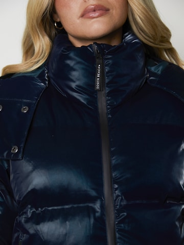 South Beach Urheilutakki värissä sininen