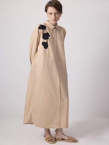Touche Prive Kleid‌‌‌‌‌‌‌‌‌‌ in Gelb