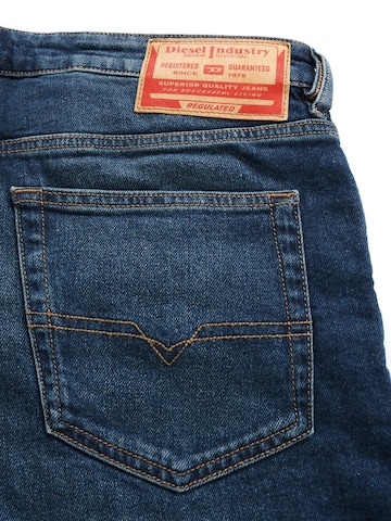 DIESEL Slimfit Jeans 'D-LUSTER'‌‌‌‌‌ in Blau
