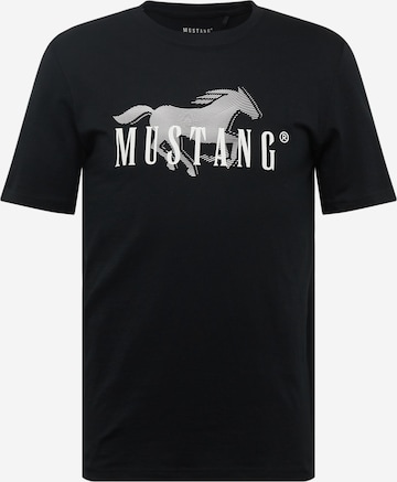 MUSTANG T-shirt 'Austin' i svart: framsida