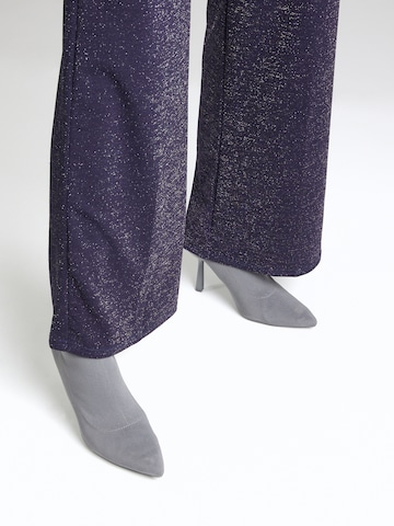 SISTERS POINT Wide leg Broek 'GLUT' in Blauw