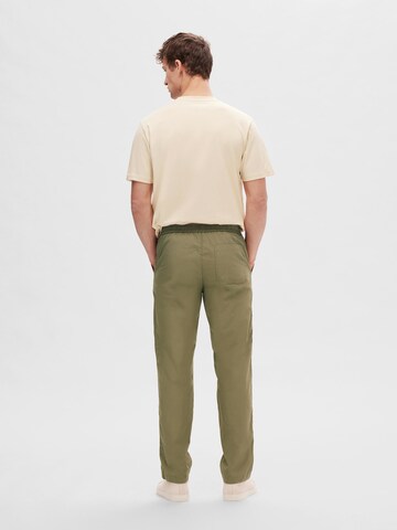 SELECTED HOMME Regular Pants 'Nick' in Green