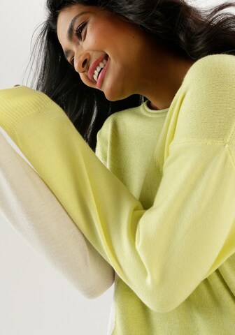 Aniston SELECTED Sweater in Green