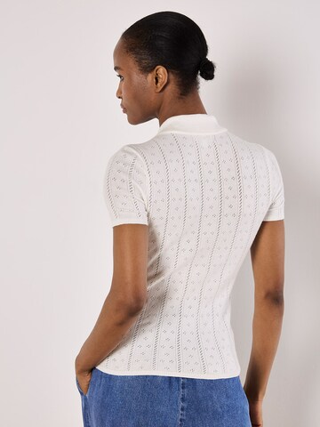 Apricot Top ' ' in Beige