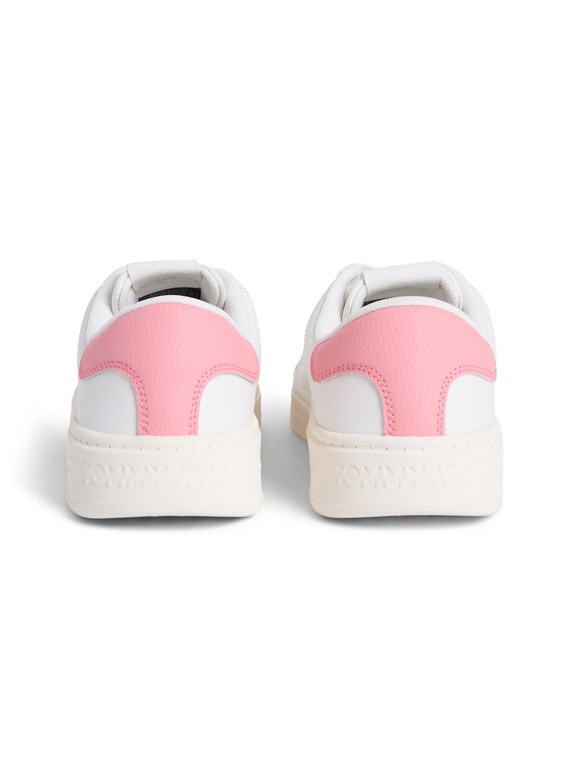 Tommy Jeans Sneakers in Beige