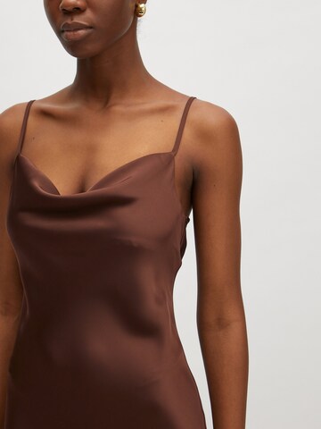 Robe 'Jessie' EDITED en marron