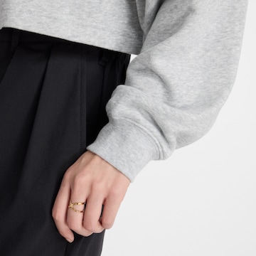 new balance Sweatshirt 'Coastal' in Grau
