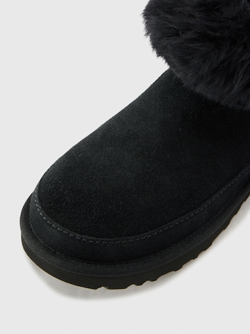 UGG Bootsit 'Classic Ultra Mini' värissä musta
