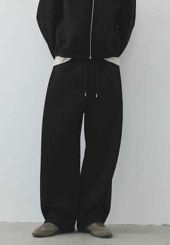 Pull&BearWide Leg/ Široke nogavice Hlače - crna boja: prednji dio