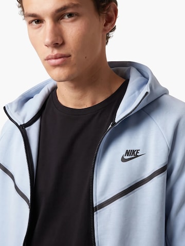 Nike Sportswear Jacke in Blau