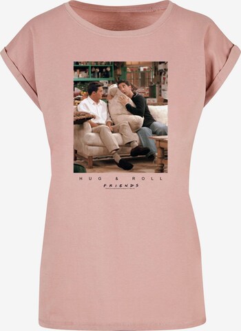 ABSOLUTE CULT T-Shirt 'Friends - Hug And Roll' in Pink: predná strana