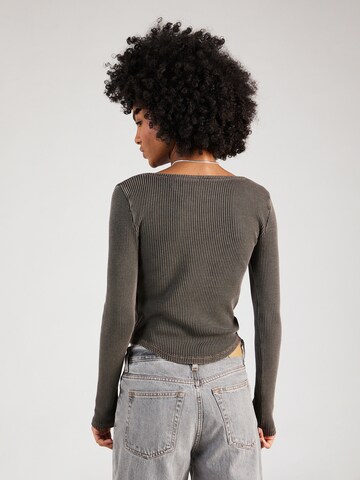 Maglietta di BDG Urban Outfitters in grigio