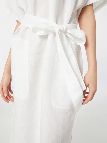 Robe 'DASCHA' DRYKORN en blanc