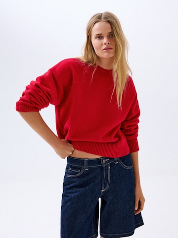 Bershka Svetr – červená: přední strana