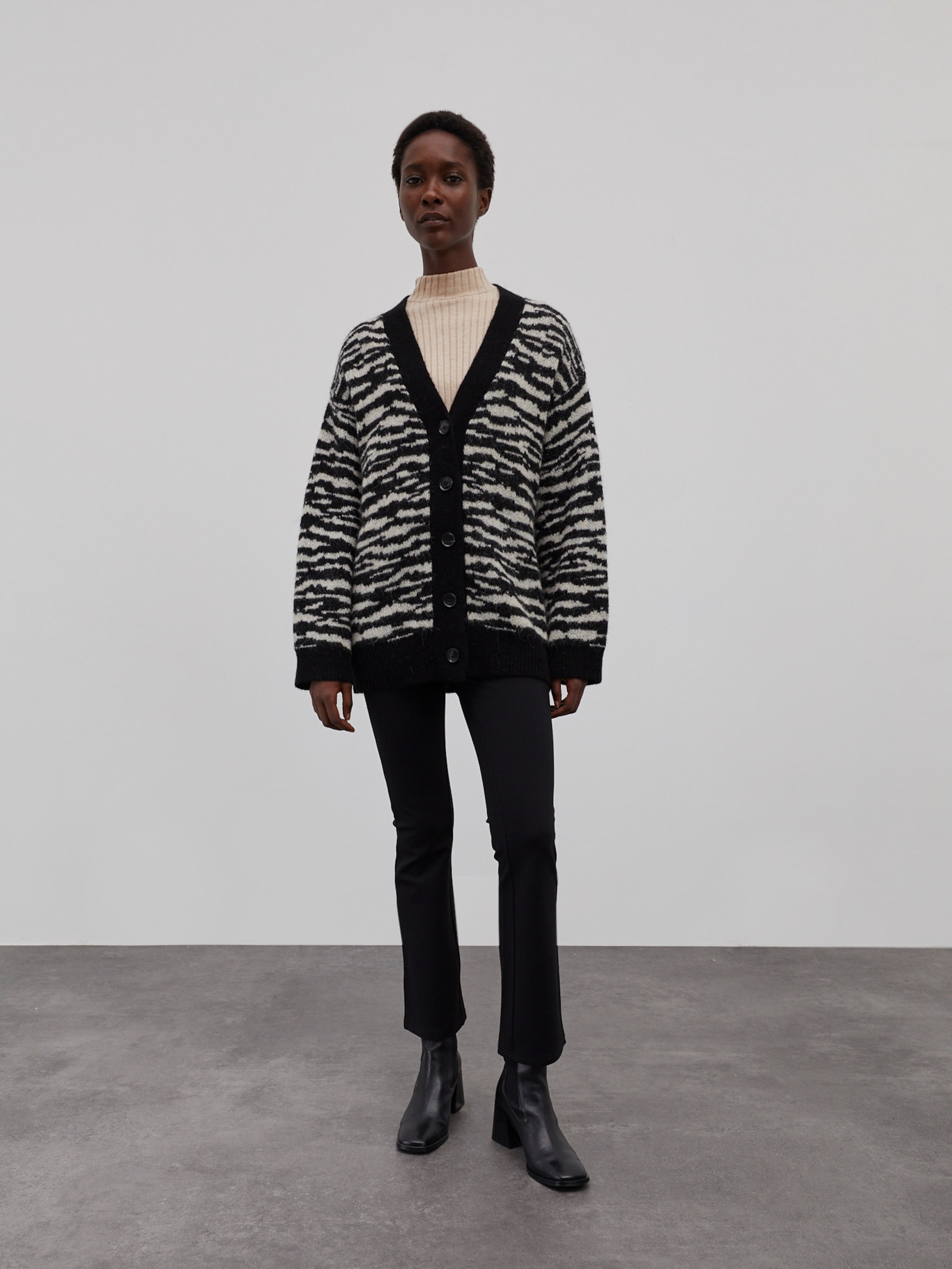 EDITED  Strickjacke 'Peyton' mischfarben