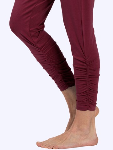 Magadi Regular Workout Pants 'Francis' in Red