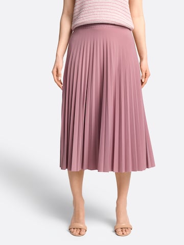 Rich & Royal Skirt in Pink: front