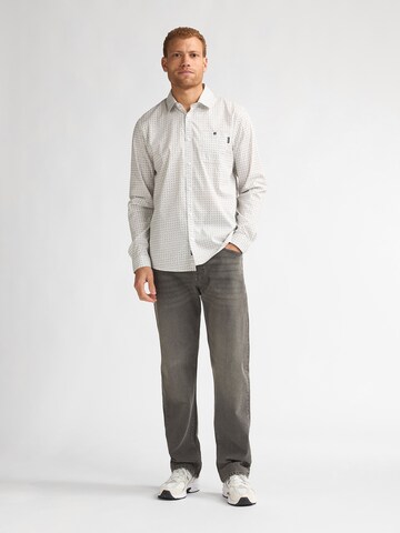 Coupe regular Chemise Petrol Industries en blanc