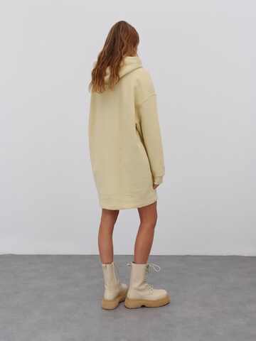 EDITED Jurk 'Miako' in Beige