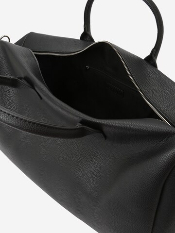 ABOUT YOU Weekend bag 'Joel' in Black