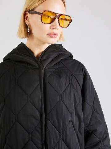 VERO MODA Between-Seasons Coat 'VMSASHA' in Black