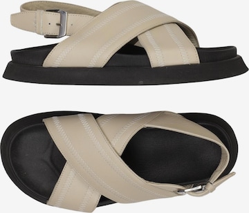 Garment Project Sandals & High-Heeled Sandals in 38 in Beige: front