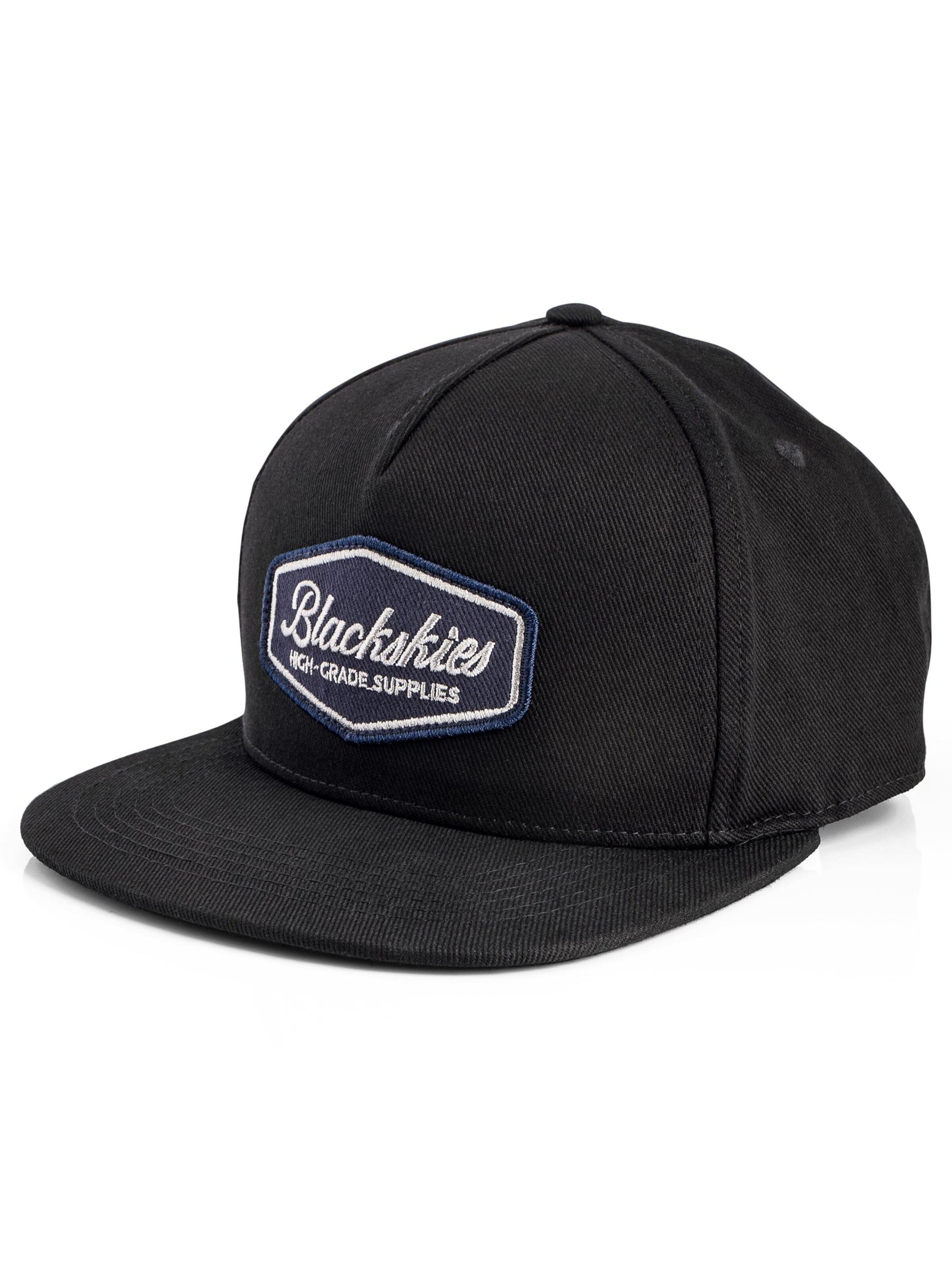 Blackskies Cap 'Osis'‌‌ in Schwarz: Vorderseite