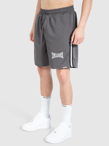 Smilodox Loose fit Sports trousers ' Classic Ripp ' in Grey