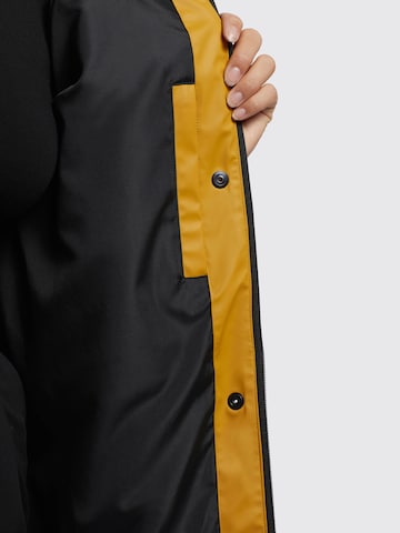 Cappotto funzionale 'Wied2' di khujo in giallo