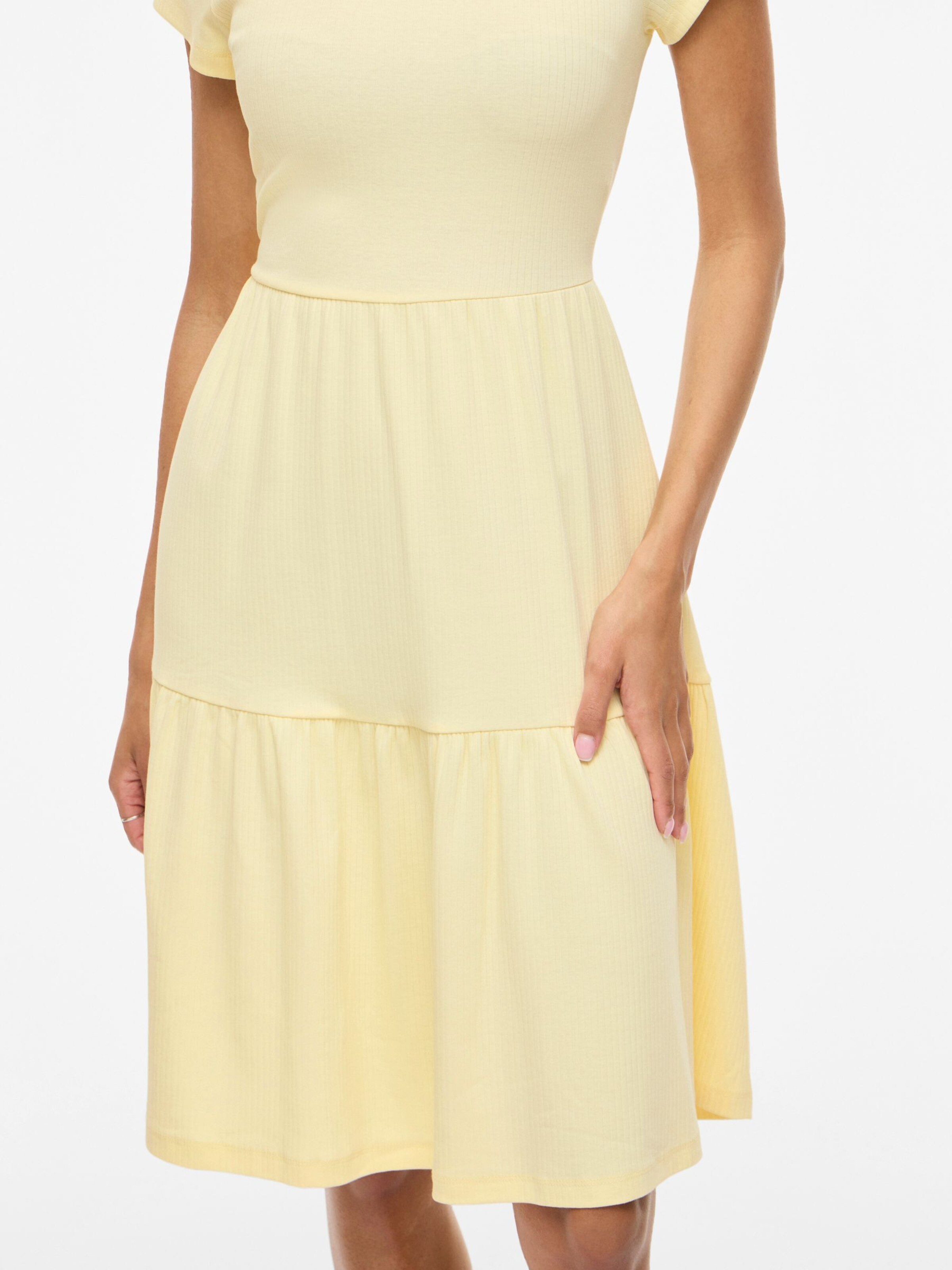 Robe 'Vihollie' VILA en jaune