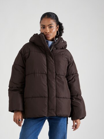 Monki Winterjas in Bruin: voorkant