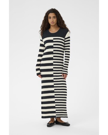 SOAKED IN LUXURY Dress 'Zillia' in Black