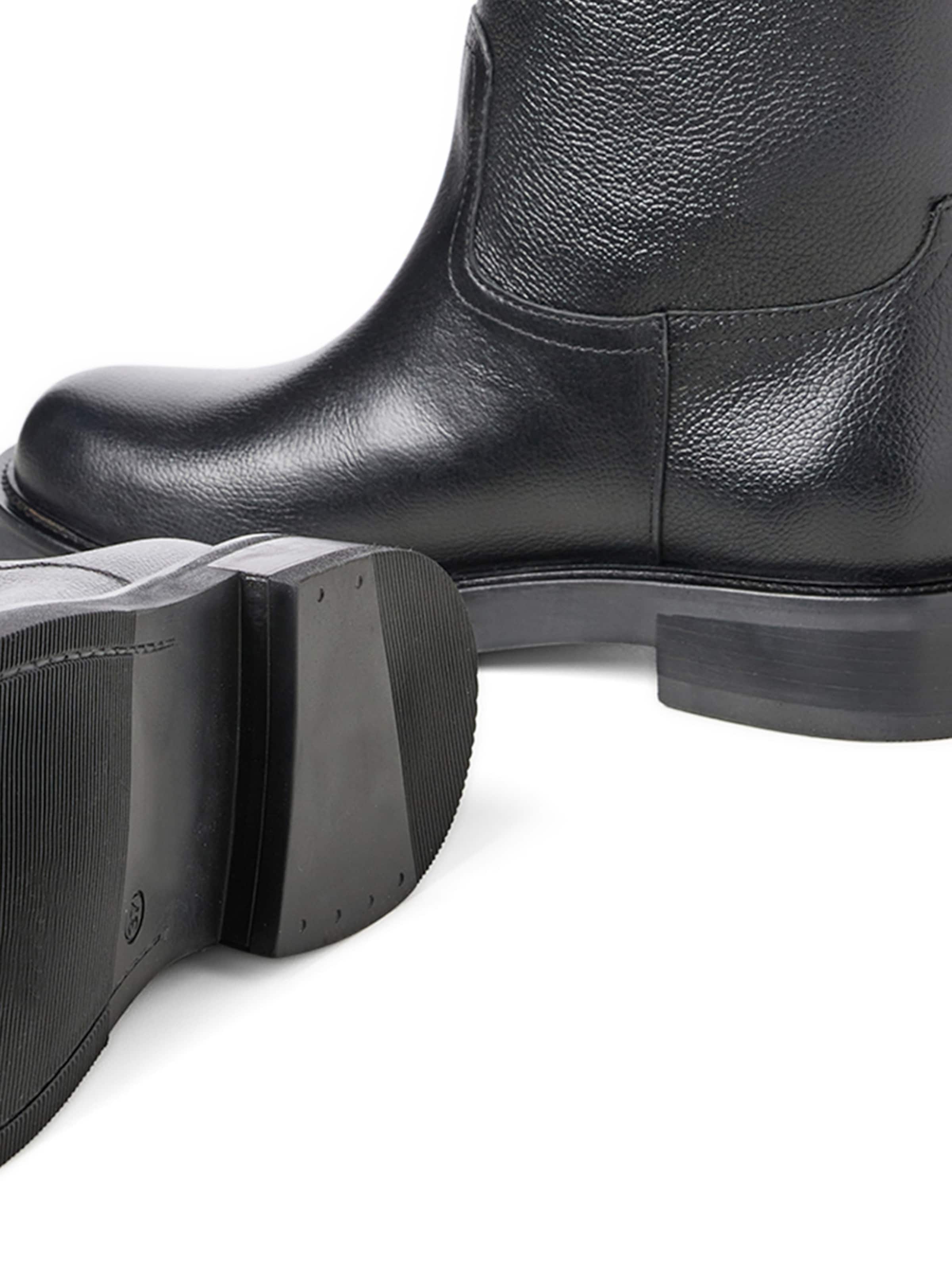 NEWD Čižmy - Čierna