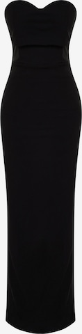 Trendyol Iltapuku värissä musta: etupuoli