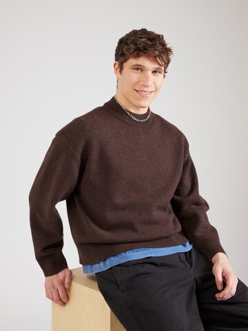Han Kjøbenhavn Sweater in Brown: front