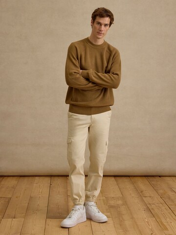 DAN FOX APPAREL Sweater 'Henning' in Brown