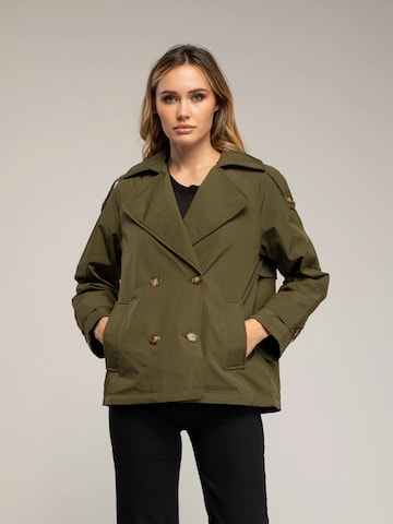 Tantra Between-Season Jacket in Green: front