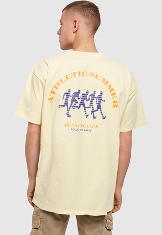 Merchcode Shirt 'Athletic Summer' in Geel: voorkant
